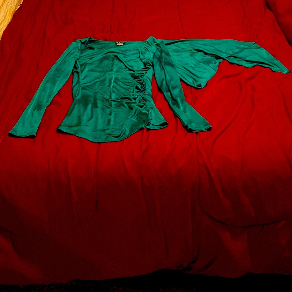 Emerald green asymmetrical beautiful blouse!